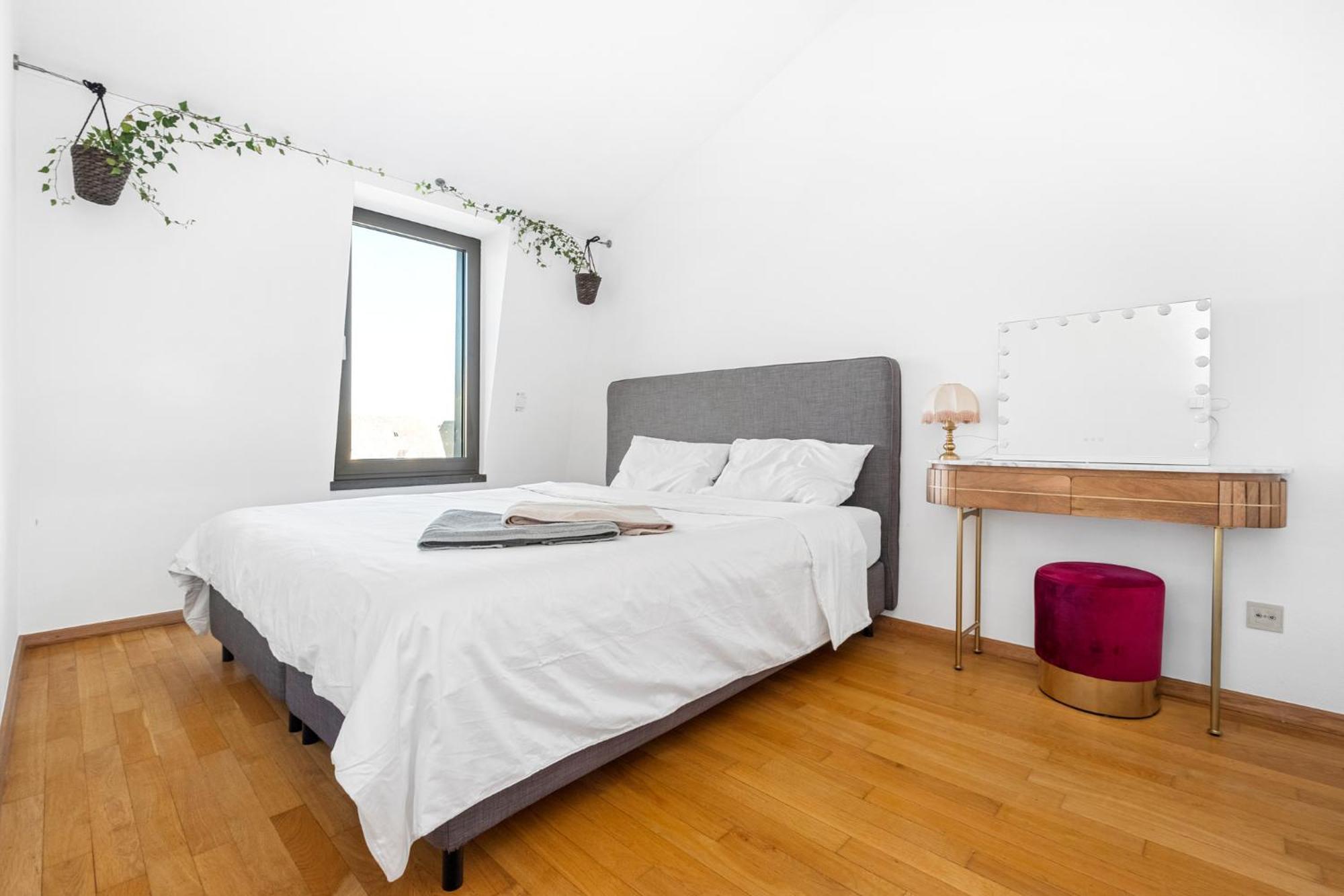 160m2 Penthouse In The Centre With A Balcony And The View * Luxemburg